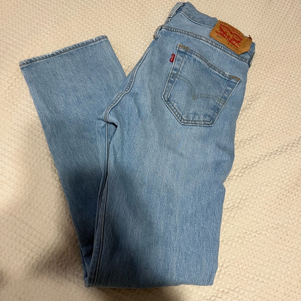 Mens Levi 501 Jeans (Lightwash, no holes)